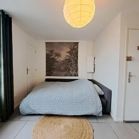 Cozy - 300 Meters From Metro Center