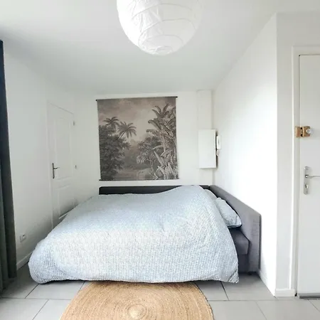 Cozy - 300 Meters From Metro Center Διαμέρισμα